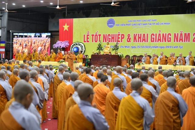 HVPGVN tại TP. HCM: Đêm thắp nến tri ân Thầy Cô và cầu nguyện thế giới an bình
