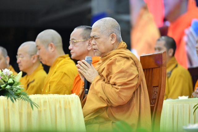 HVPGVN tại TP. HCM: Đêm thắp nến tri ân Thầy Cô và cầu nguyện thế giới an bình