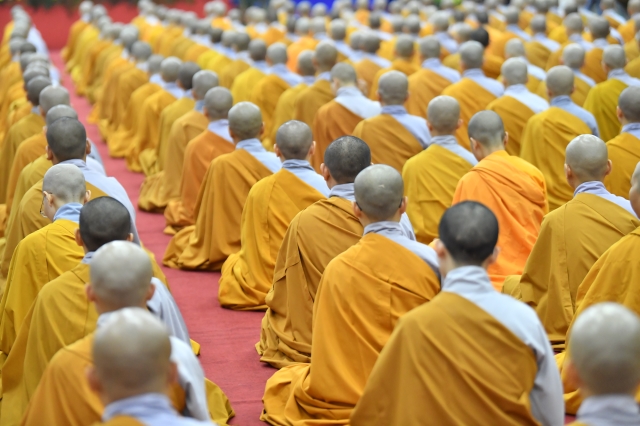 HVPGVN tại TP. HCM: Đêm thắp nến tri ân Thầy Cô và cầu nguyện thế giới an bình