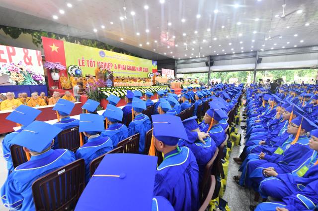 Trang nghiêm Lễ Tốt nghiệp và Tổng khai giảng tại HVPGVN tại TP. HCM