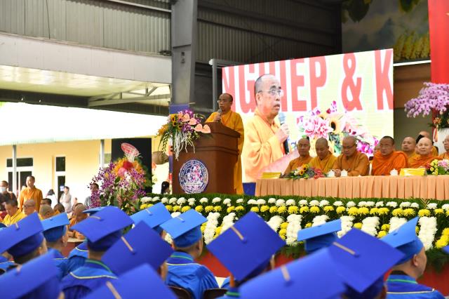 Trang nghiêm Lễ Tốt nghiệp và Tổng khai giảng tại HVPGVN tại TP. HCM