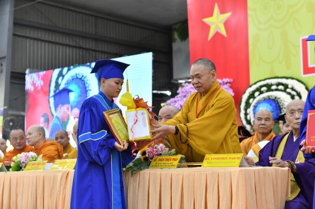 Trang nghiêm Lễ Tốt nghiệp và Tổng khai giảng tại HVPGVN tại TP. HCM