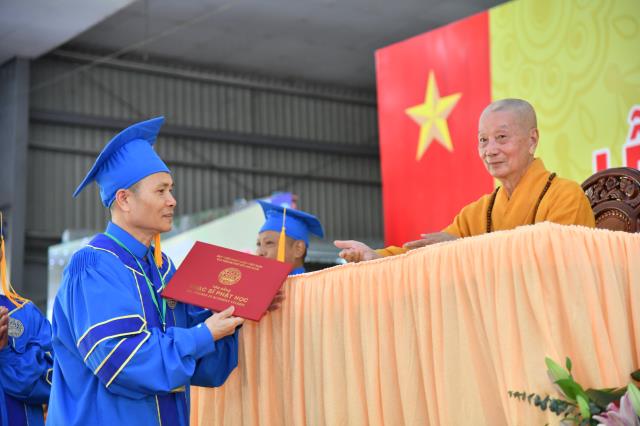 Trang nghiêm Lễ Tốt nghiệp và Tổng khai giảng tại HVPGVN tại TP. HCM