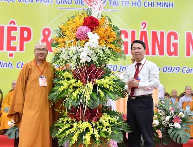 Trang nghiêm Lễ Tốt nghiệp và Tổng khai giảng tại HVPGVN tại TP. HCM