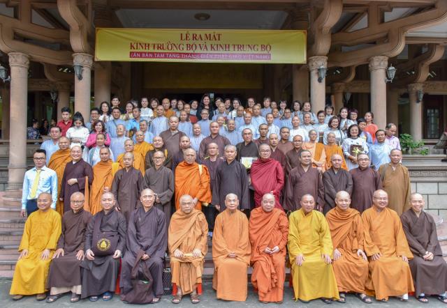 Viện Nghiên cứu Phật học Việt Nam: Lễ ra mắt ấn bản Kinh Trường bộ và Kinh Trung bộ
