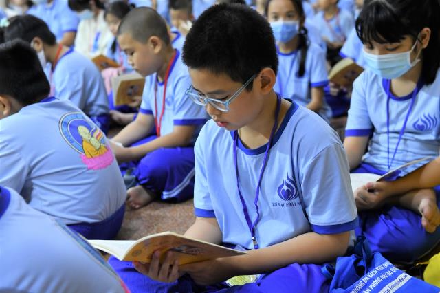 Về chùa, ươm mầm những ước mơ