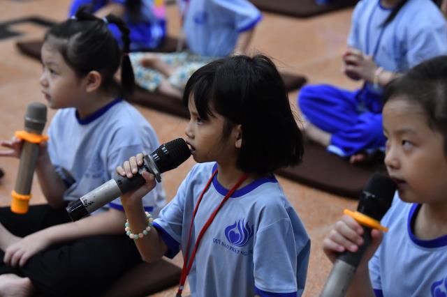 Về chùa, ươm mầm những ước mơ