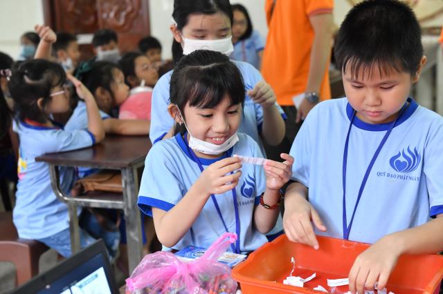 Về chùa, ươm mầm những ước mơ
