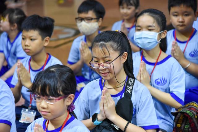 Cha mẹ được lợi gì khi đưa trẻ đến chùa?