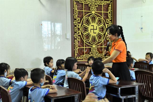 Về chùa, ươm mầm những ước mơ