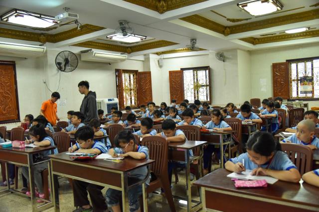 Cha mẹ được lợi gì khi đưa trẻ đến chùa?