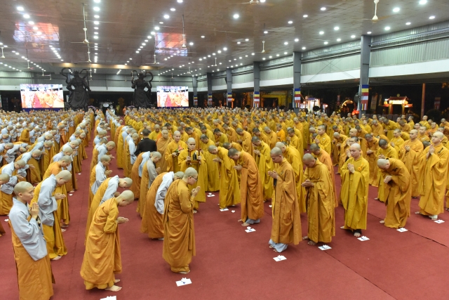 HVPGVN tại TP. HCM: Đêm thắp nến tri ân Thầy Cô và cầu nguyện thế giới an bình
