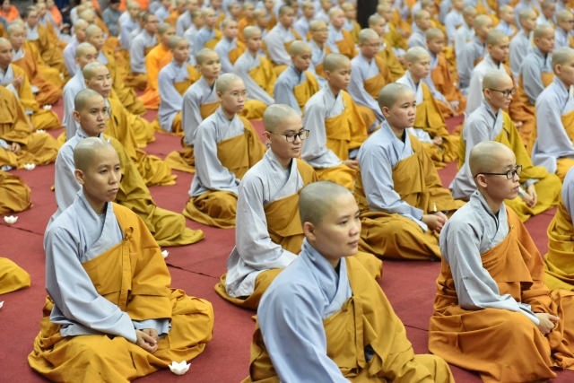 HVPGVN tại TP. HCM: Đêm thắp nến tri ân Thầy Cô và cầu nguyện thế giới an bình