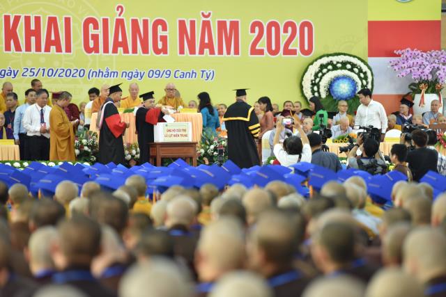 Trang nghiêm Lễ Tốt nghiệp và Tổng khai giảng tại HVPGVN tại TP. HCM
