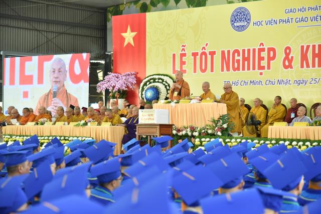 Trang nghiêm Lễ Tốt nghiệp và Tổng khai giảng tại HVPGVN tại TP. HCM