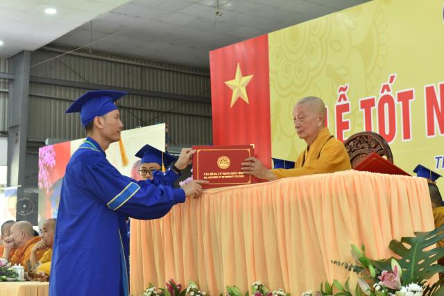 Trang nghiêm Lễ Tốt nghiệp và Tổng khai giảng tại HVPGVN tại TP. HCM