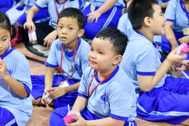 “Búp sen” đập heo, hướng về miền Trung thân yêu