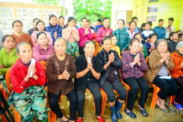 HVPGVN tại TP. HCM tặng 1000 phần quà cho bà con tại Hà Tĩnh