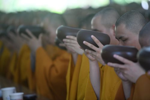 Chương Trình Cúng Dường “Quỹ Đời Sống Tăng Ni” Kỳ 10 (C106-10)