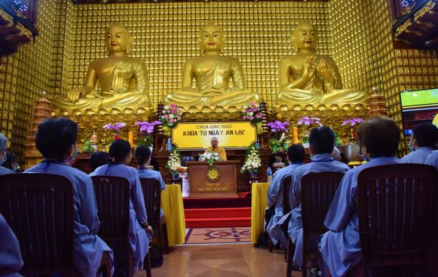 Khóa tu Ngày An Lạc: Thế nào là tu đúng?
