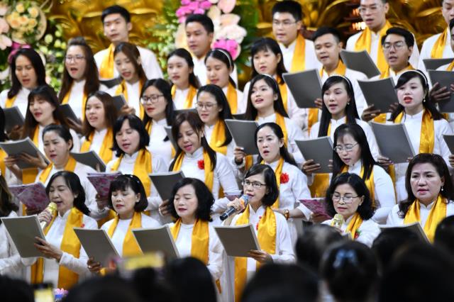 Thiêng liêng &amp; ấm áp, Lễ tưởng niệm Đức Phật nhập Niết-bàn và mừng Ngày Tiếp nối lần thứ 53 của TT. Nhật Từ