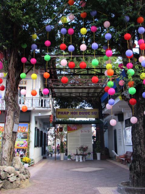 Chiều về trên chùa núi cao