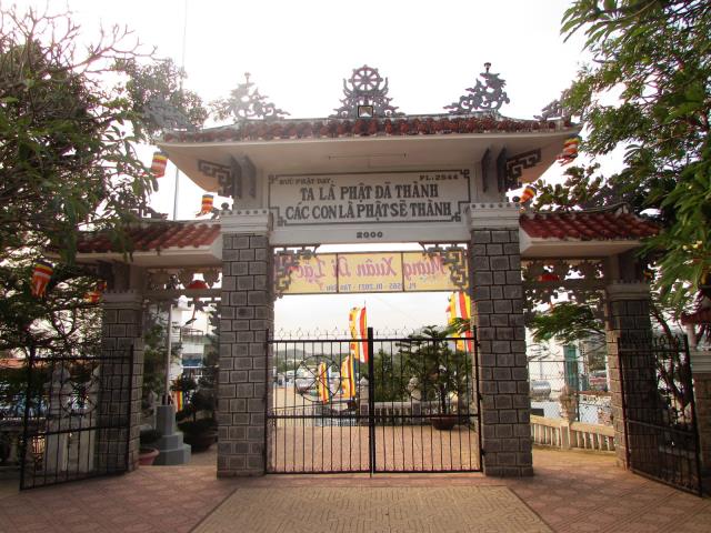 Chiều về trên chùa núi cao