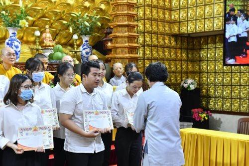 Tổng Kết Chương Trình Học Bổng Đạo Phật Ngày Nay 2020  (C258)  (Dành Cho Quý Tăng Ni Thuộc Tăng Đoàn Chùa Giác Ngộ Và Sinh Viên Các Trường Đại Học, Cao Đẳng Tại Tp. HCM)