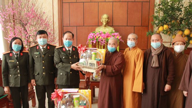 Vĩnh Phúc : Thường trực Ban Trị sự Phật giáo tỉnh chúc Tết lãnh đạo các đơn vị cơ quan ban ngành