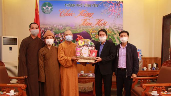 Vĩnh Phúc : Thường trực Ban Trị sự Phật giáo tỉnh chúc Tết lãnh đạo các đơn vị cơ quan ban ngành