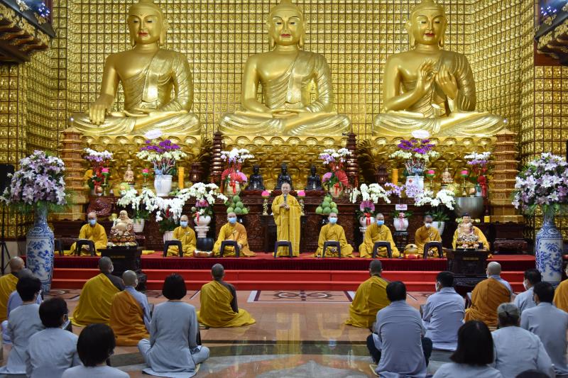 Trang nghiêm Lễ Tưởng niệm thân mẫu TT. Thích Nhật Từ