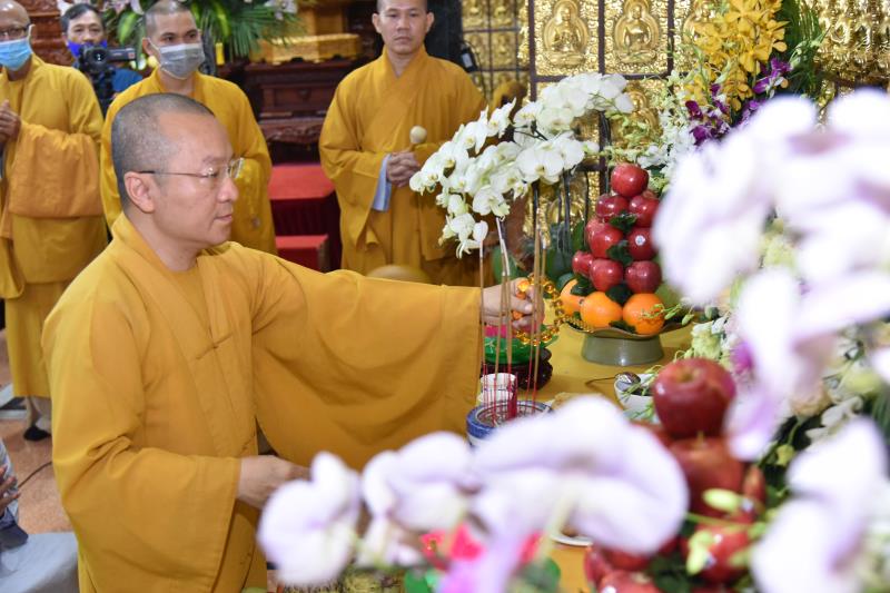 Trang nghiêm Lễ Tưởng niệm thân mẫu TT. Thích Nhật Từ