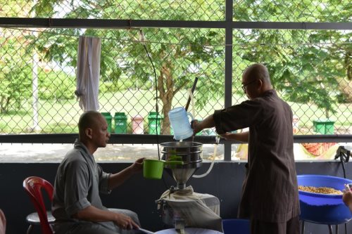 Chương Trình Cúng Dường “Quỹ Đời Sống Tăng Ni” Kỳ 10 (C106-10)