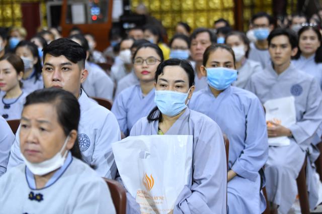 TP.HCM: Hơn 700 thiện nam, tín nữ quy y nhân kỷ niệm Phật thành đạo (08-12 AL)