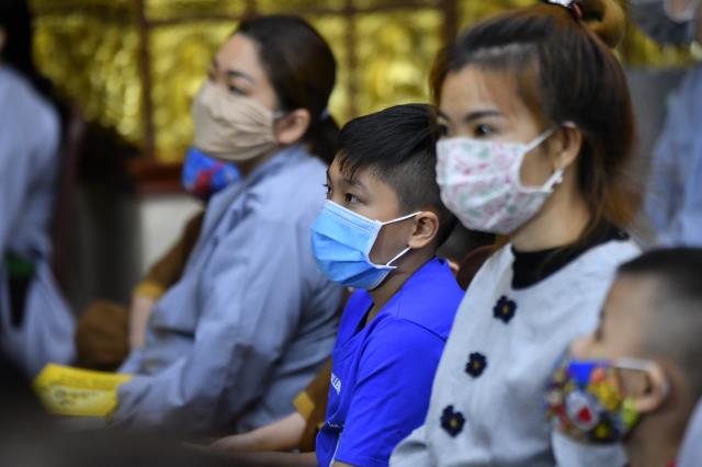 TP.HCM: Hơn 700 thiện nam, tín nữ quy y nhân kỷ niệm Phật thành đạo (08-12 AL)