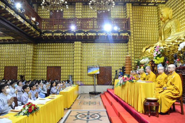 TP.HCM: Hơn 700 thiện nam, tín nữ quy y nhân kỷ niệm Phật thành đạo (08-12 AL)