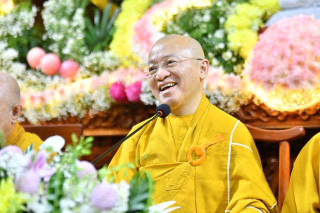 TP.HCM: Hơn 1000 người tham dự Lễ Phật thành đạo tại chùa Giác Ngộ