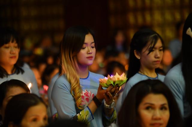 TP.HCM: Hơn 1000 người tham dự Lễ Phật thành đạo tại chùa Giác Ngộ