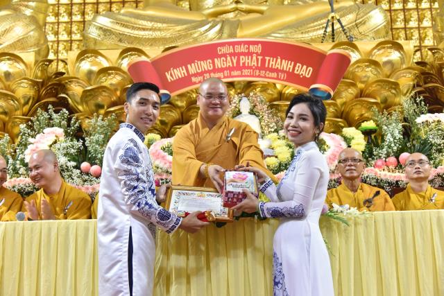 Chùa Giác Ngộ: Hôn lễ dưới đài sen của đôi uyên ương Văn Sơn và Bạch Thảo