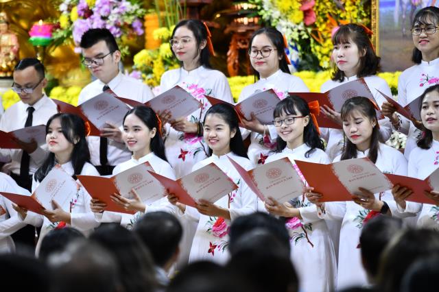 Chùa Giác Ngộ: Đêm hoa đăng nhân kỷ niệm Ngày Thái tử Tất-đạt-đa xuất gia