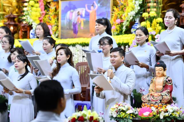 Chùa Giác Ngộ: Đêm hoa đăng nhân kỷ niệm Ngày Thái tử Tất-đạt-đa xuất gia