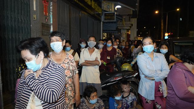 Ấm Áp Sẻ Chia Đêm Giao Thừa Với Chương Trình Di-Lặc Du Xuân 2021 Tại Chùa Giác Ngộ