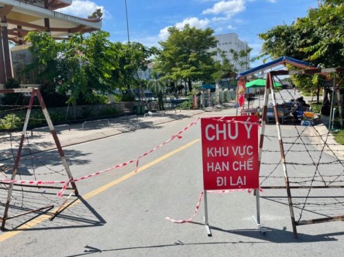 Quỹ ĐPNN Chia Sẻ 10 Tấn Gạo Và 10 Tấn Khoai Với Người Dân Quận Gò Vấp Và Quận 12 Trong Thời Gian Giãn Cách Xã Hội Do Dịch Covid-19