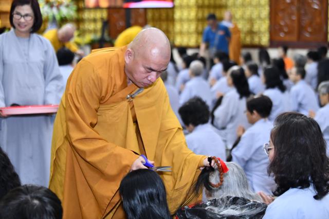 TP.HCM: Gần 170 hành giả tham dự khóa tu Xuất Gia Gieo Duyên tại chùa Giác Ngộ