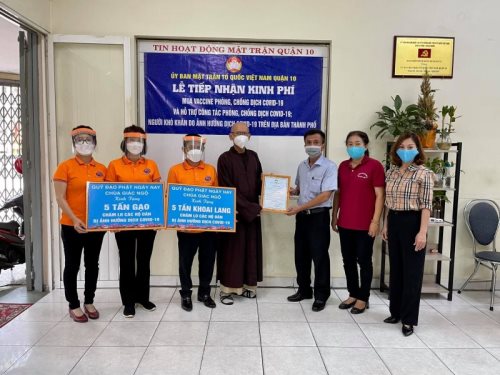 Chùa Giác Ngộ - Quỹ ĐPNN: 05 Tấn Gạo Và 10 Tấn Khoai Tiếp Sức Người Khó Khăn Vượt Qua Đại Dịch Covid-19
