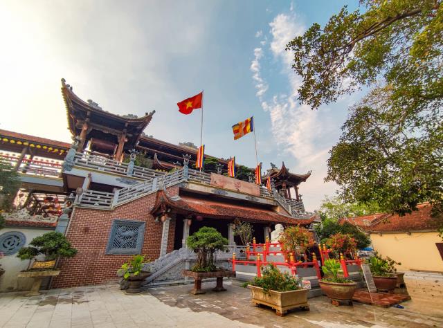 Con đã thấy Thế Tôn trong muôn loài!