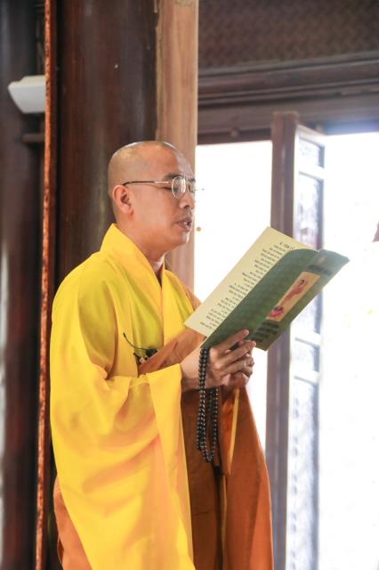 Con đã thấy Thế Tôn trong muôn loài!