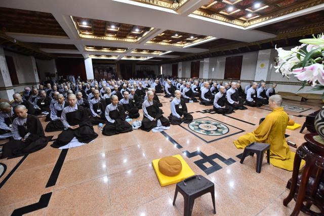 Chùm ảnh: Nhìn lại khóa tu Xuất Gia Gieo Duyên lần 8 tại chùa Giác Ngộ