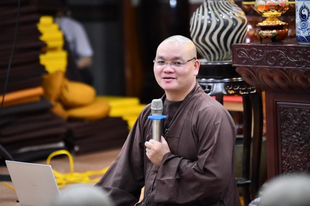 Khóa tu Xuất Gia Gieo Duyên: Giờ học oai nghi của người xuất gia và dược thực chiều