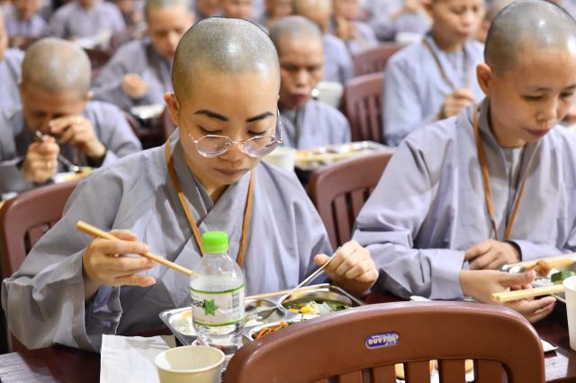 Chùm ảnh: Nhìn lại khóa tu Xuất Gia Gieo Duyên lần 8 tại chùa Giác Ngộ